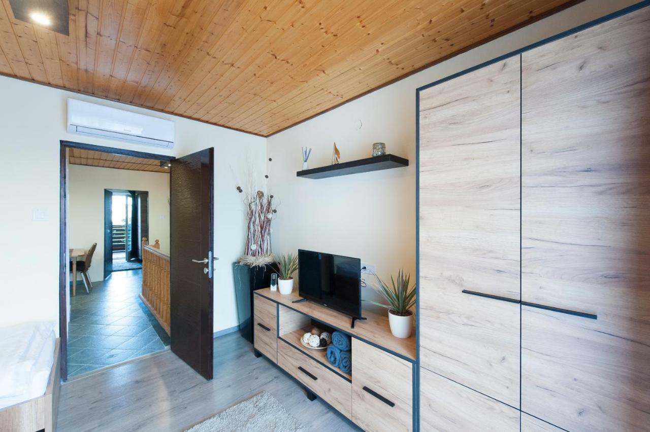 Bier-Lak Apartman House 71 Balatonlelle Dış mekan fotoğraf