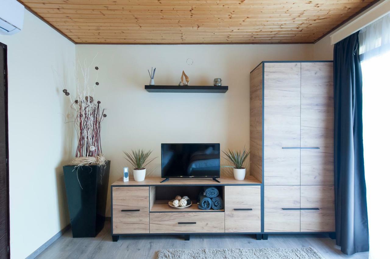 Bier-Lak Apartman House 71 Balatonlelle Dış mekan fotoğraf