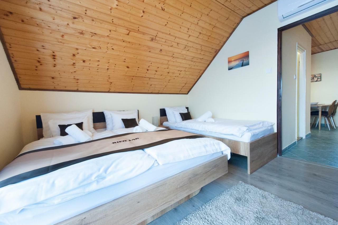 Bier-Lak Apartman House 71 Balatonlelle Dış mekan fotoğraf