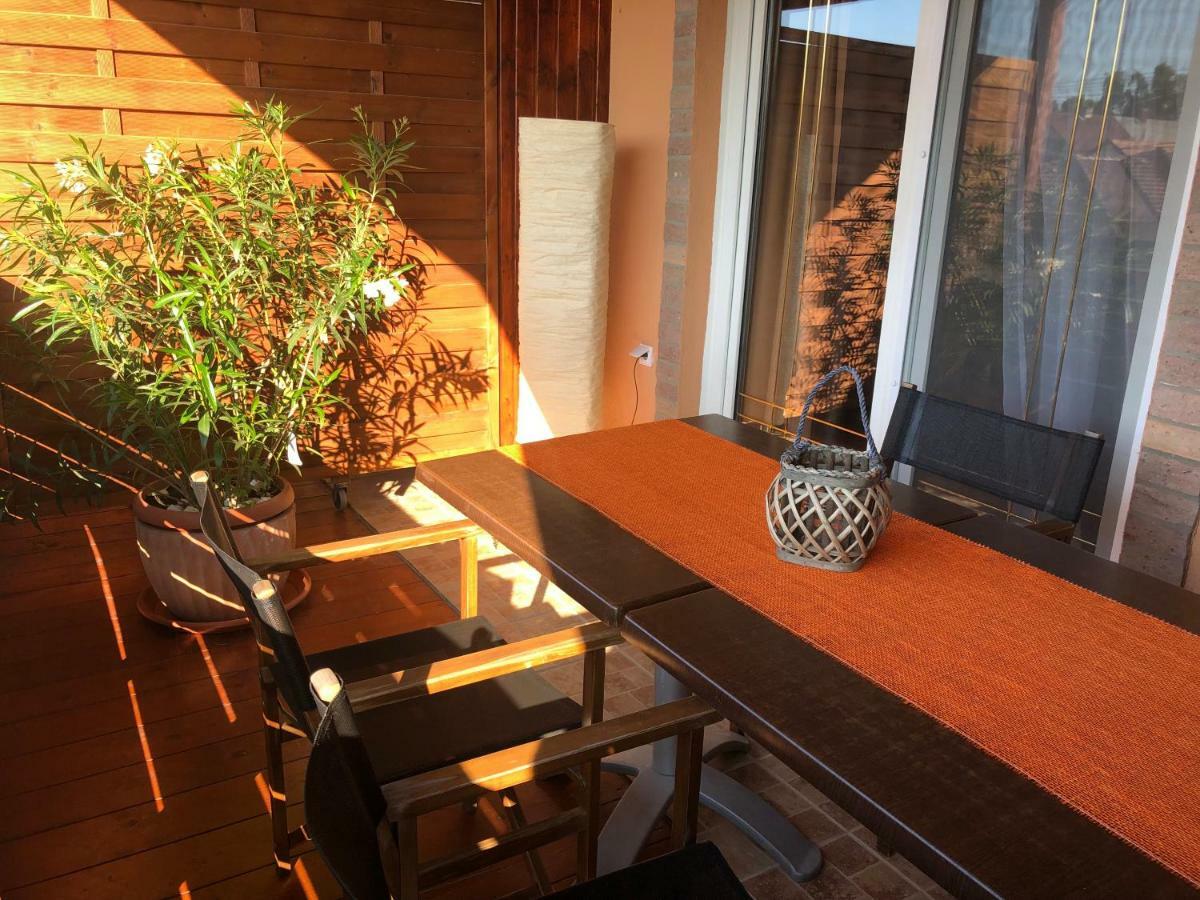 Bier-Lak Apartman House 71 Balatonlelle Dış mekan fotoğraf